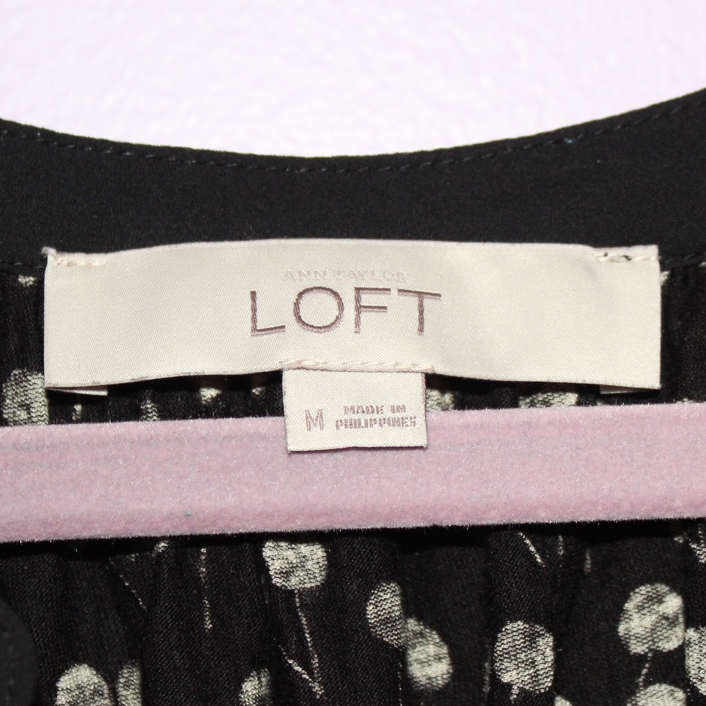 Cherry print v neck blouse - Picture 2 of 4
